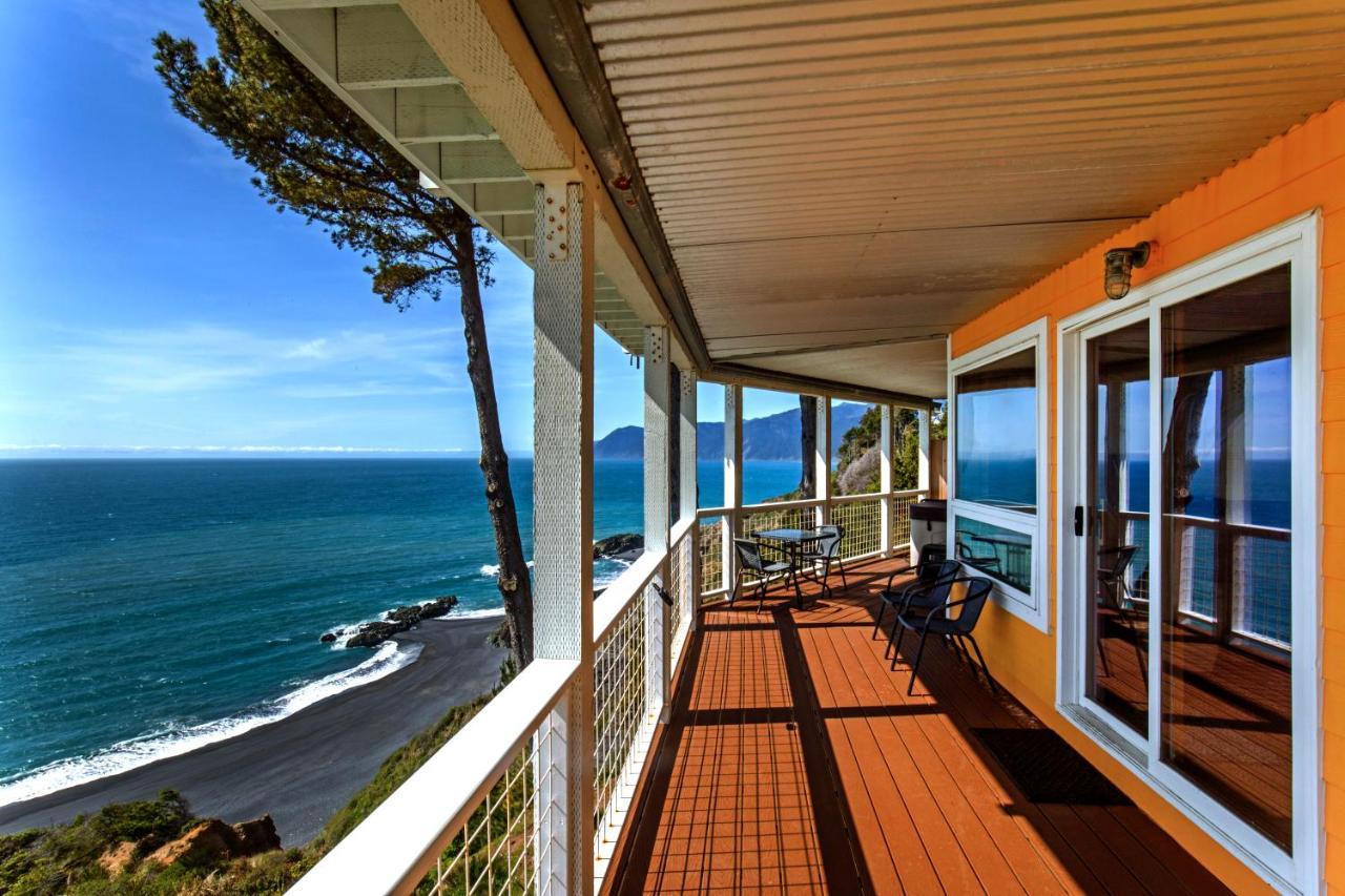 Amazing Oceanview 2 Bedroom Oceanfront! By Oceanviewhottubs Shelter Cove, Ca Tesla Ev Station Exterior foto