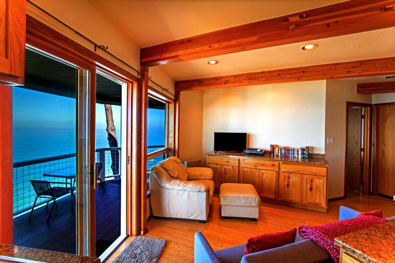 Amazing Oceanview 2 Bedroom Oceanfront! By Oceanviewhottubs Shelter Cove, Ca Tesla Ev Station Exterior foto